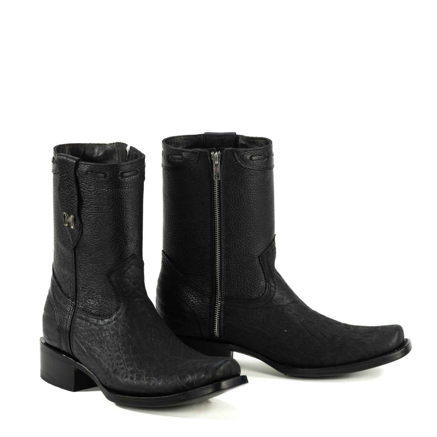 DILAN CUELLO DE TORO NEGRO