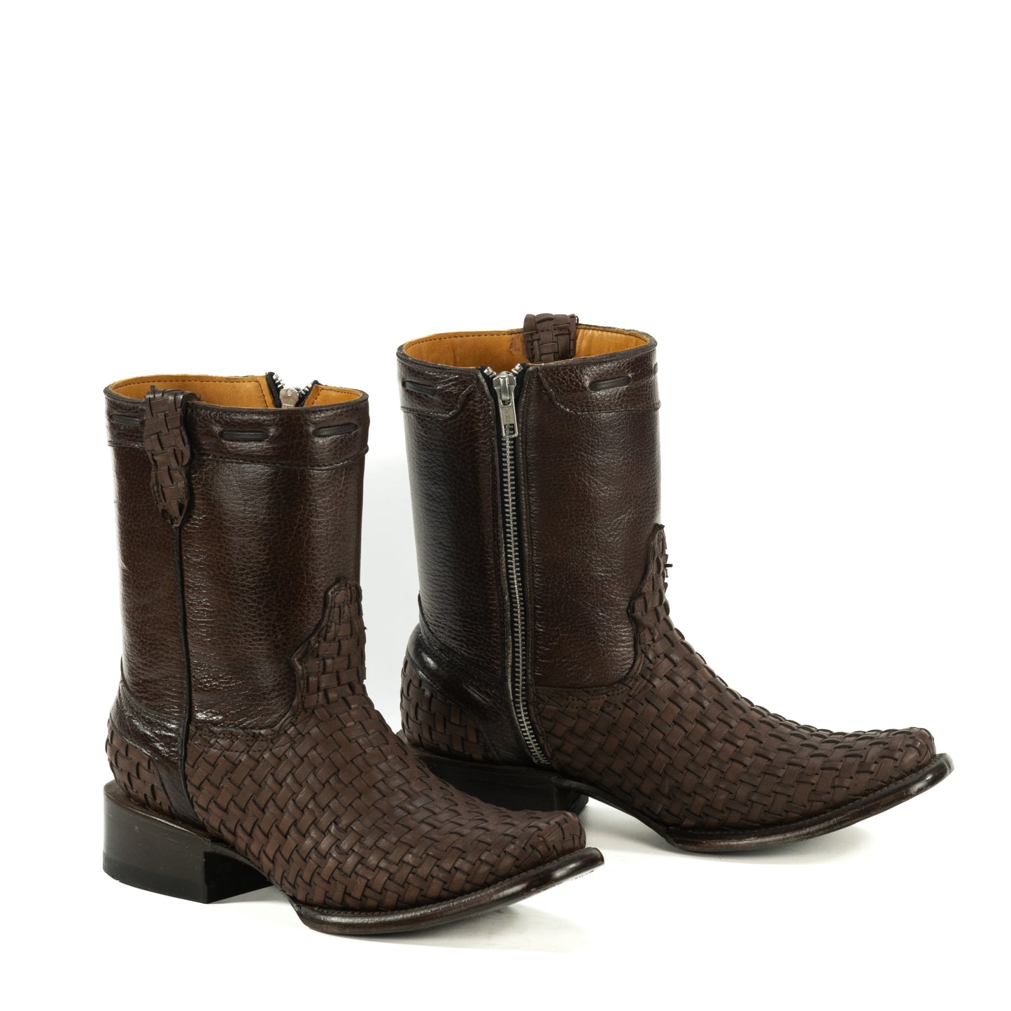 DILAN PETATILLO CAFE